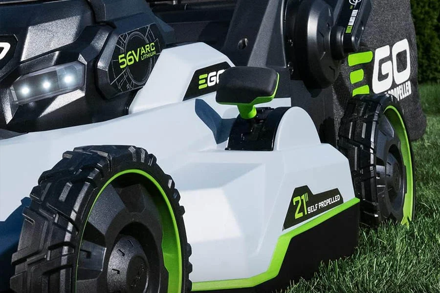 cordless self propelled lawn mowers