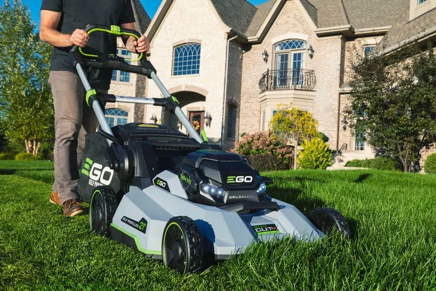 self propeller lawn mower